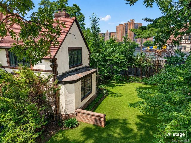 64 Dartmouth Street, Forest Hills, NY 11375