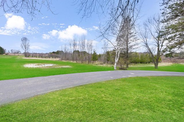 6909 Townline ROAD, West Bend, WI 53090