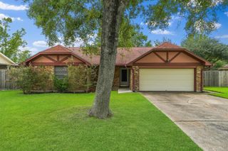 5103 Forest Trail, Baytown, TX 77521
