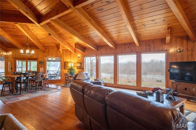 64 Trails End Lane, Doniphan, MO 63935