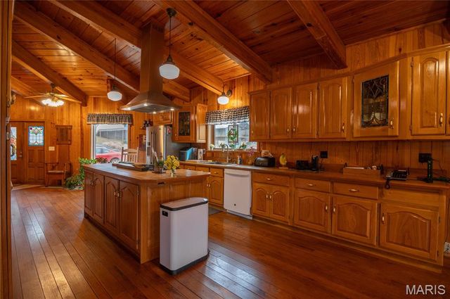 64 Trails End Lane, Doniphan, MO 63935