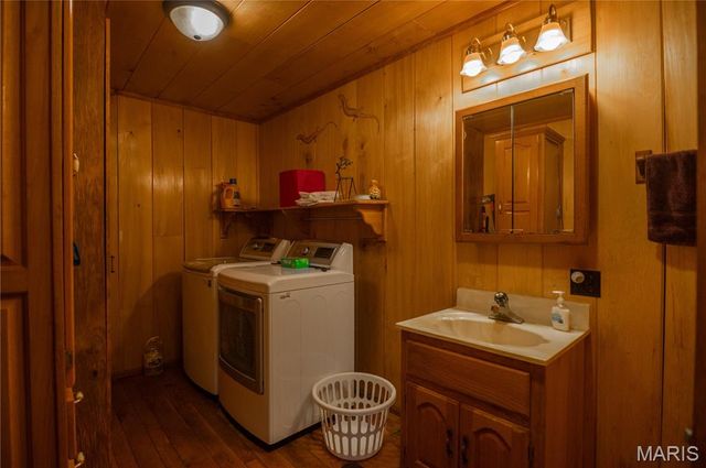 64 Trails End Lane, Doniphan, MO 63935