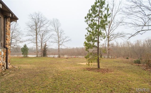 64 Trails End Lane, Doniphan, MO 63935