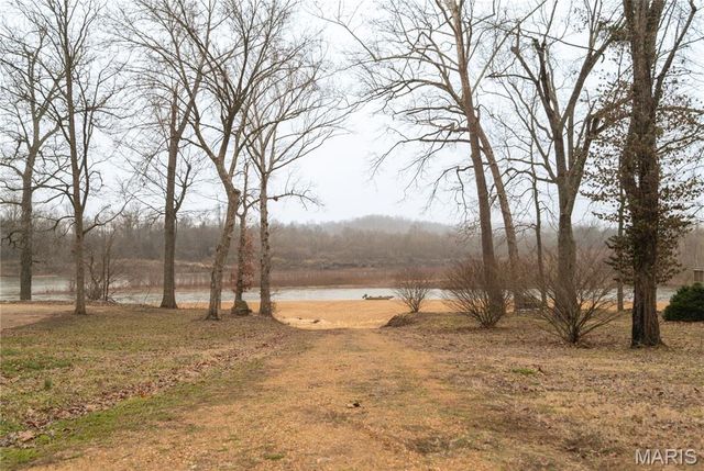 64 Trails End Lane, Doniphan, MO 63935