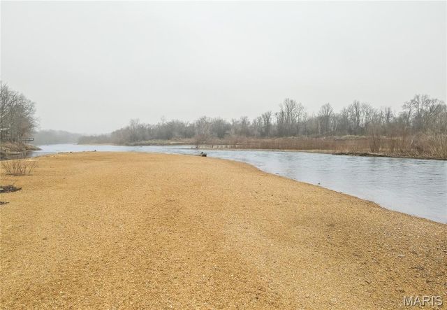 64 Trails End Lane, Doniphan, MO 63935