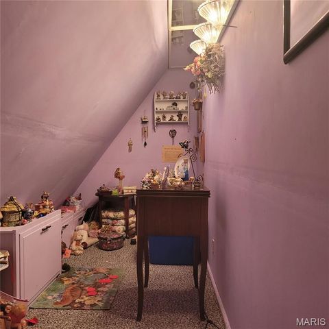 1220 Main Street, Alton, IL 62002