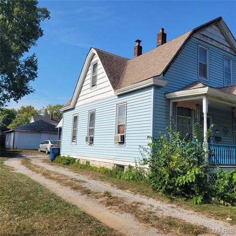 1220 Main Street, Alton, IL 62002