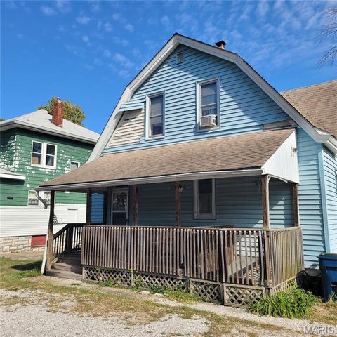 1220 Main Street, Alton, IL 62002