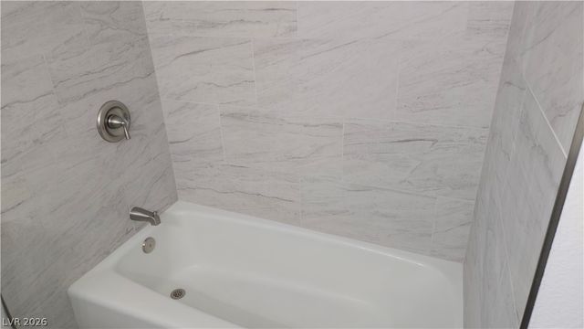 2373 Cardiff Lane B, Las Vegas, NV 89108