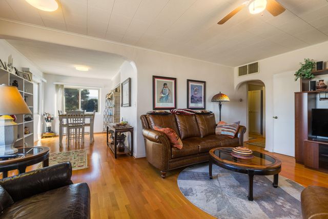 316 Homeland Road NW, Albuquerque, NM 87114