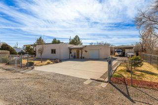 316 Homeland Road NW, Albuquerque, NM 87114
