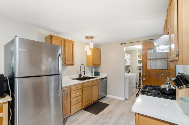 4524 Moraine Avenue, Hilliard, OH 43026