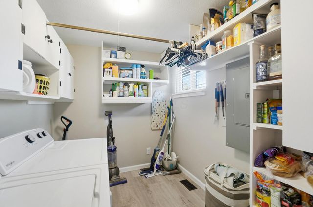 4524 Moraine Avenue, Hilliard, OH 43026