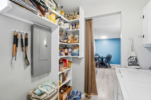 4524 Moraine Avenue, Hilliard, OH 43026