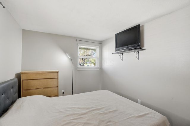 4524 Moraine Avenue, Hilliard, OH 43026