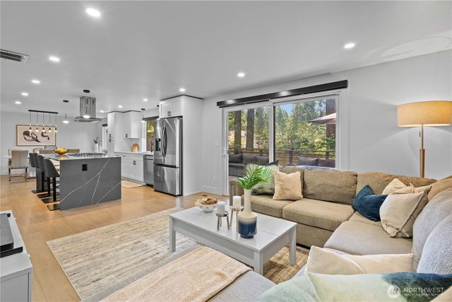 6702 75th Street W, Lakewood, WA 98499
