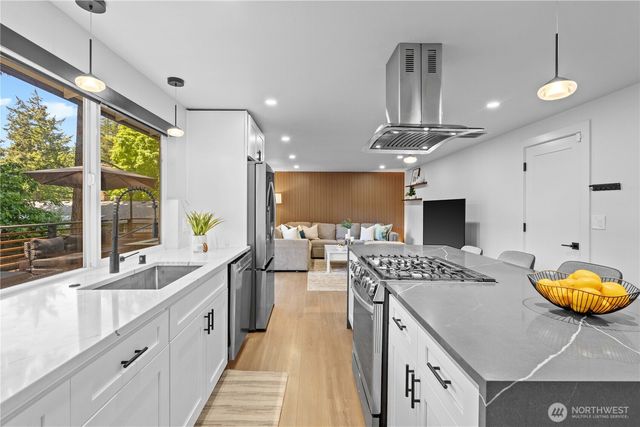 6702 75th Street W, Lakewood, WA 98499
