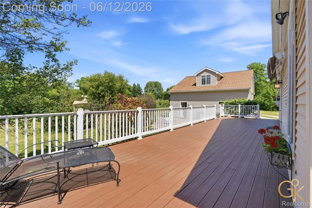 1293 Burns Road, Milford Charter Township, MI 48381