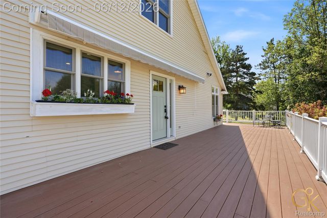 1293 Burns Road, Milford Charter Township, MI 48381