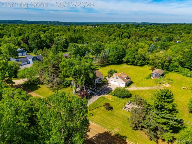1293 Burns Road, Milford Charter Township, MI 48381
