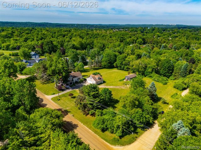 1293 Burns Road, Milford Charter Township, MI 48381