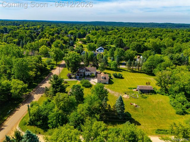 1293 Burns Road, Milford Charter Township, MI 48381