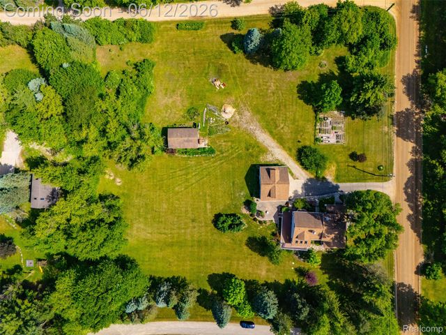 1293 Burns Road, Milford Charter Township, MI 48381