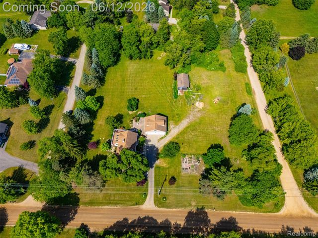 1293 Burns Road, Milford Charter Township, MI 48381