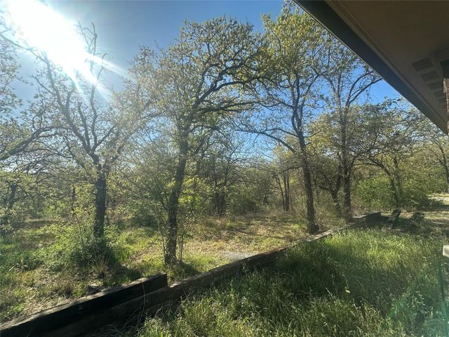 1550 Three Skillet Road, Springtown, TX 76082