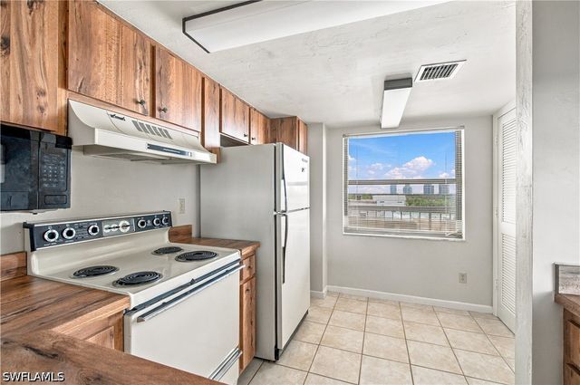 26300 Hickory BLVD 506, Bonita Springs, FL 34134