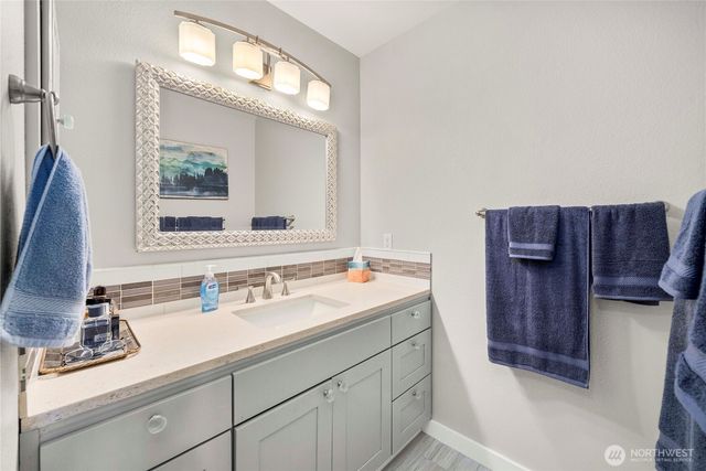 22015 SE 244th Place, Maple Valley, WA 98038