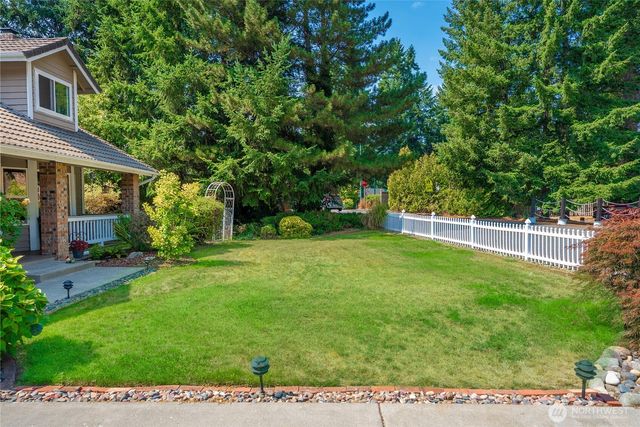 22015 SE 244th Place, Maple Valley, WA 98038