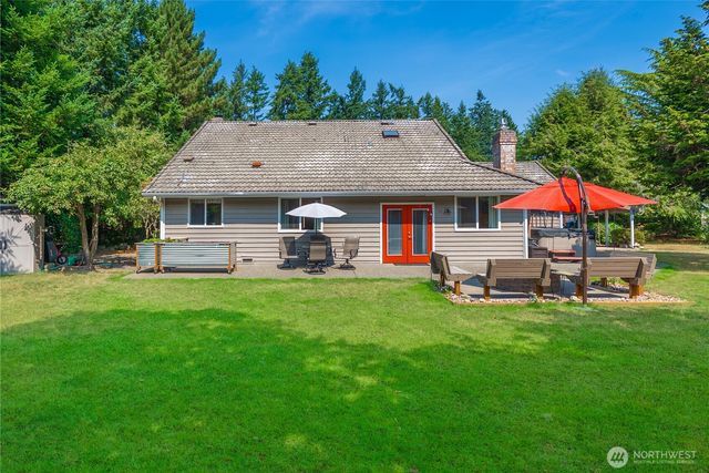 22015 SE 244th Place, Maple Valley, WA 98038