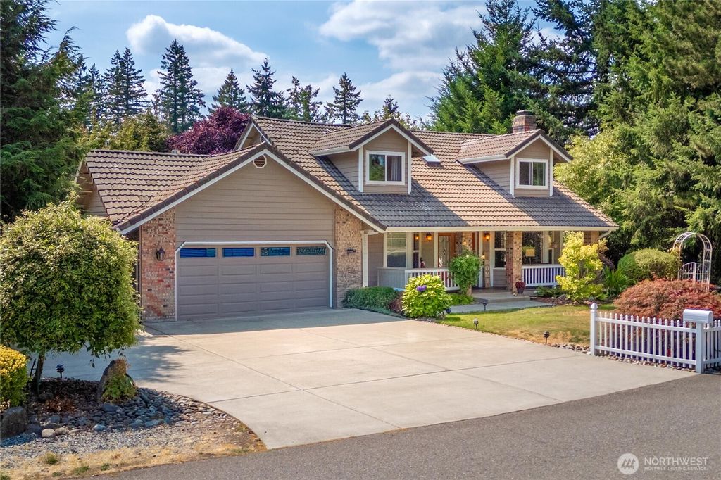 22015 SE 244th Place, Maple Valley, WA 98038