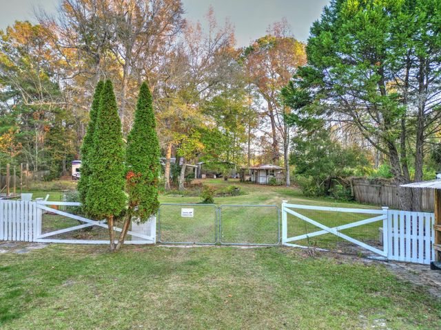 1726 Ranger Drive, Cross, SC 29436