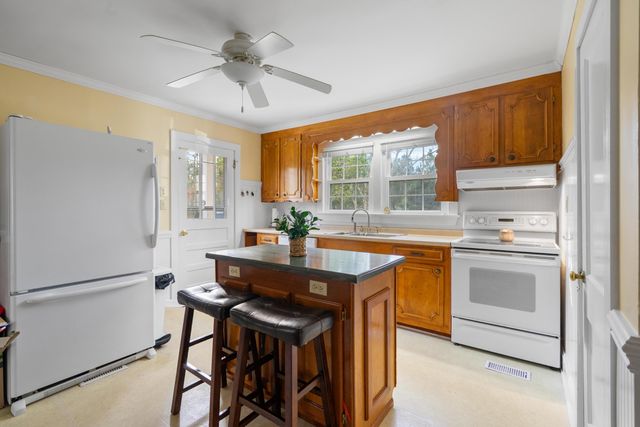 1726 Ranger Drive, Cross, SC 29436