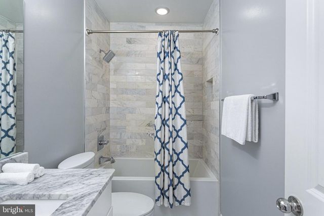 1322 QUINCY ST NW, Washington, DC 20011
