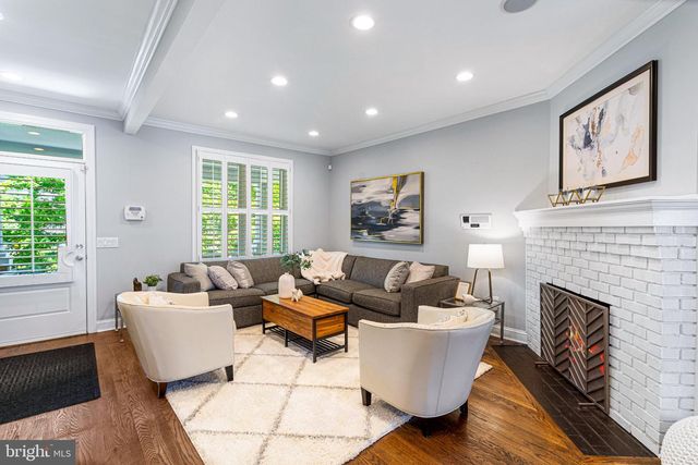 1322 QUINCY ST NW, Washington, DC 20011