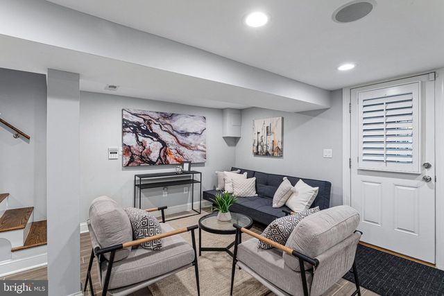 1322 QUINCY ST NW, Washington, DC 20011