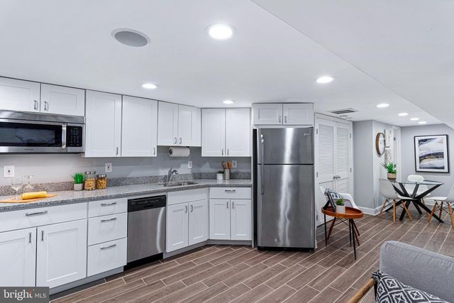 1322 QUINCY ST NW, Washington, DC 20011