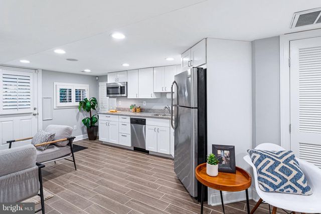 1322 QUINCY ST NW, Washington, DC 20011