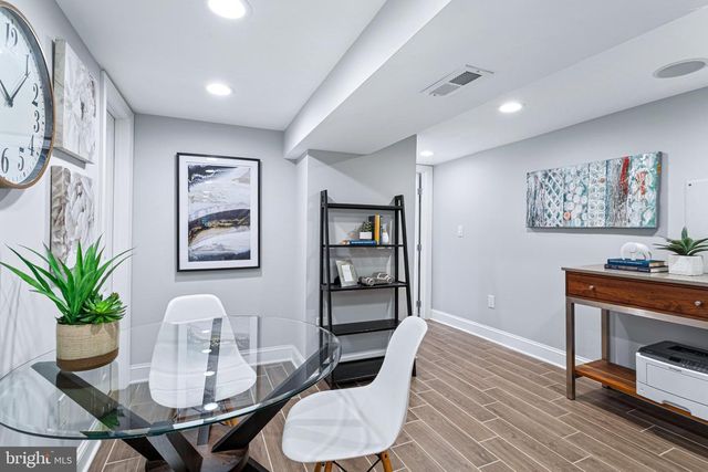 1322 QUINCY ST NW, Washington, DC 20011