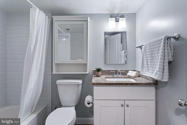 1322 QUINCY ST NW, Washington, DC 20011