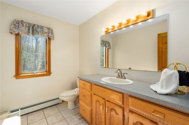 10 Oak Hill Road, Scituate, RI 02831