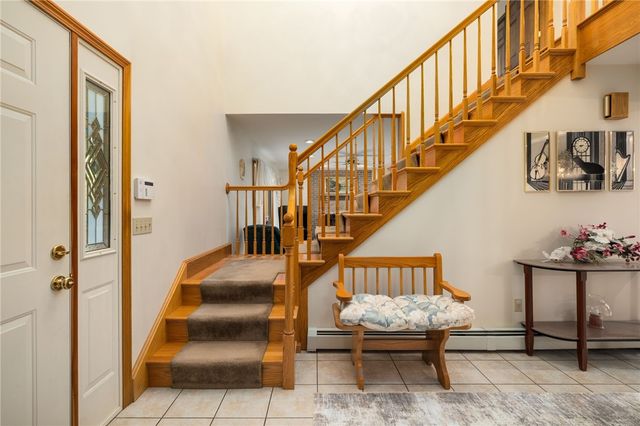 10 Oak Hill Road, Scituate, RI 02831