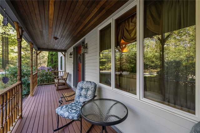10 Oak Hill Road, Scituate, RI 02831