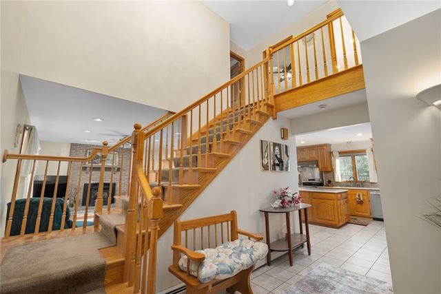 10 Oak Hill Road, Scituate, RI 02831