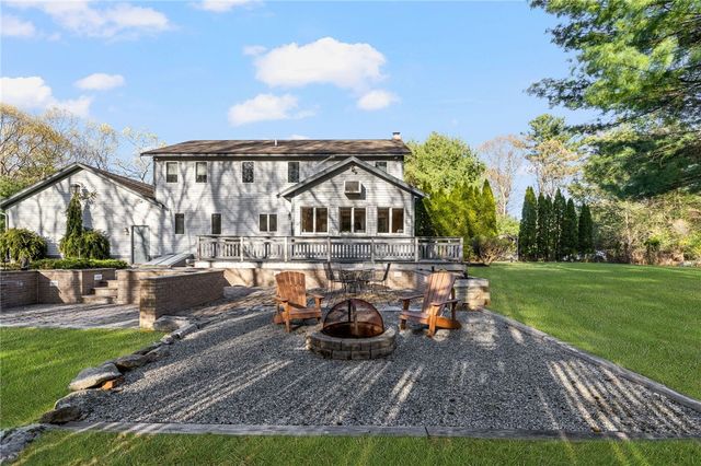 10 Oak Hill Road, Scituate, RI 02831
