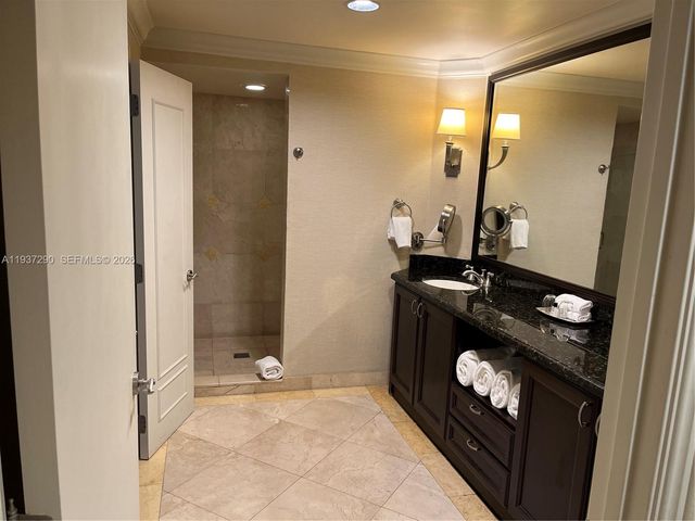601 N Ft Lauderdale Beach Boulevard 912, Fort Lauderdale, FL 33304