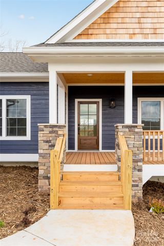 224 Country Drive, Mars Hill, NC 28754